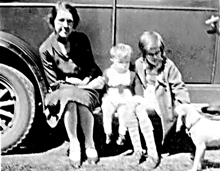 05-three-with-animal1